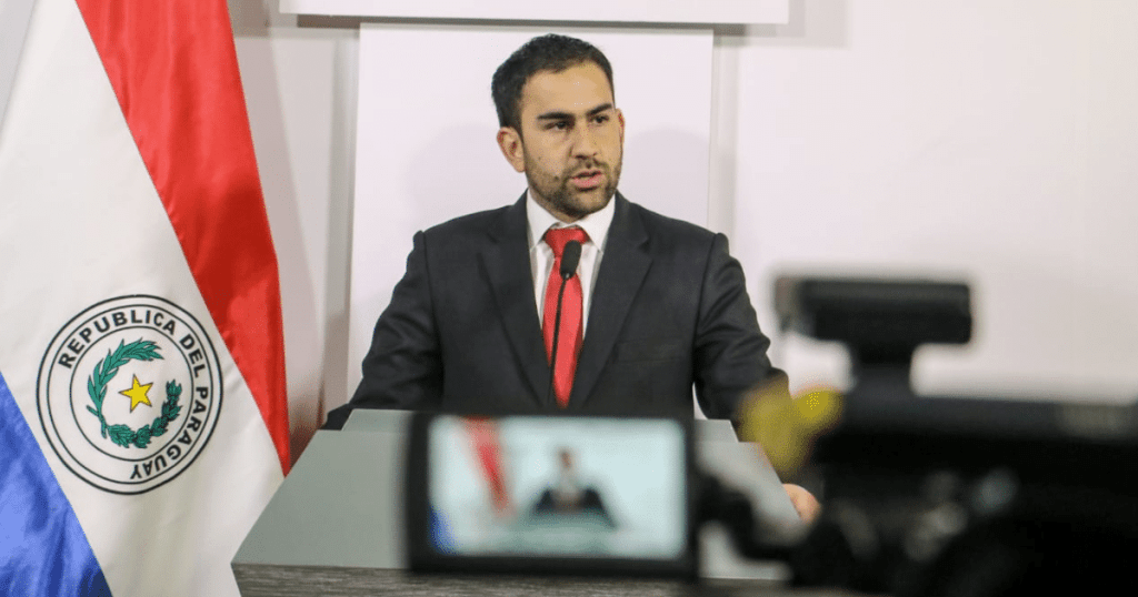 Denuncia de Felipito desata polémica en interna colorada