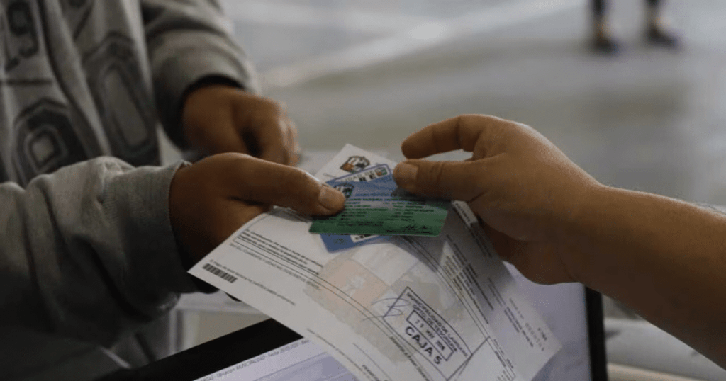 Vencimiento de licencias dispara reacción en municipios