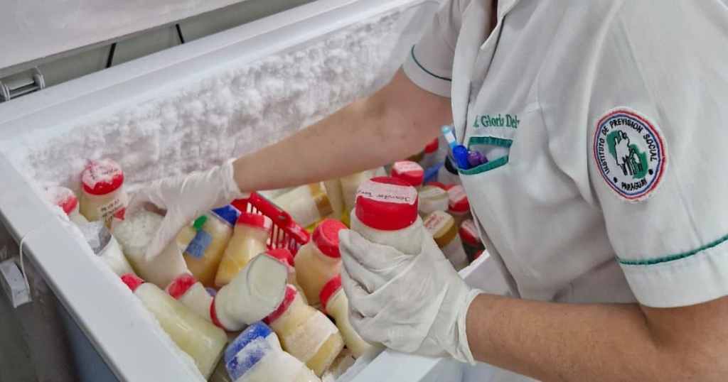 Hay un club de mamás que crece sin parar en WhatsApp