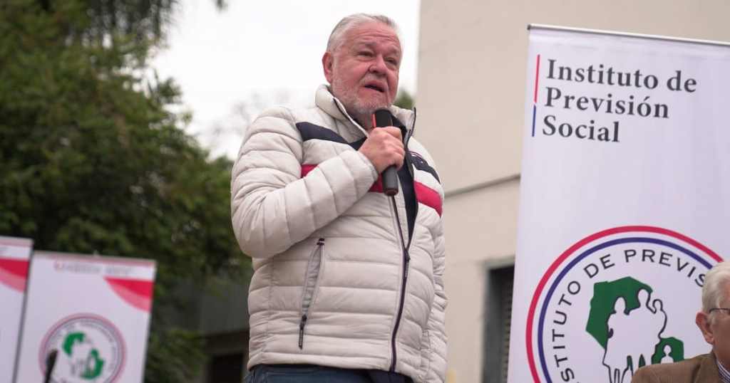 Salieron a la luz acuerdos millonarios cocinados en el IPS
